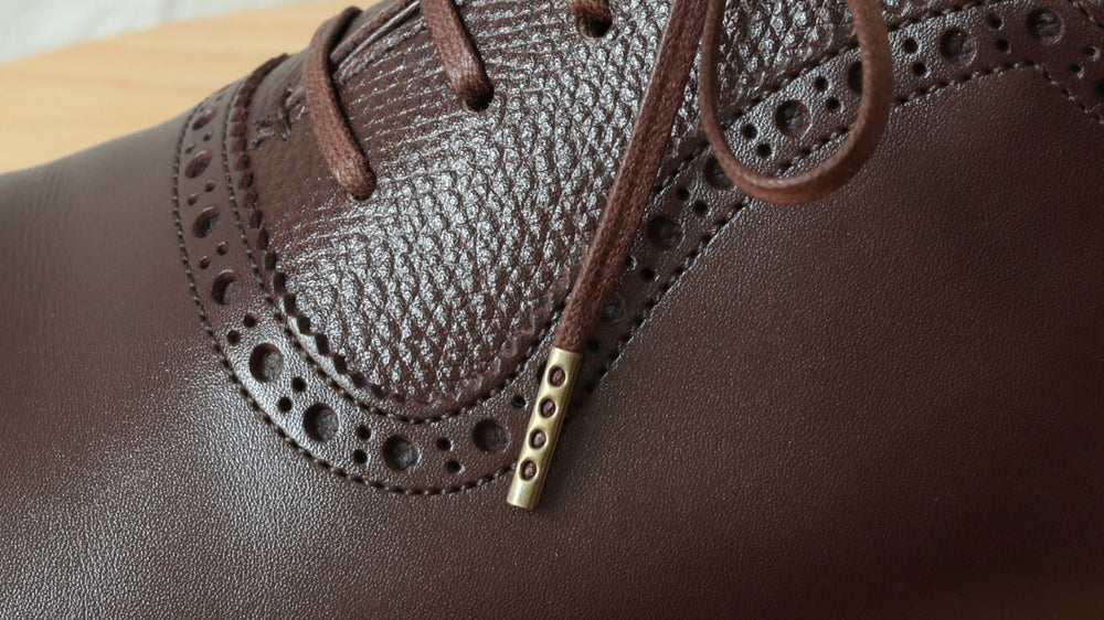 7種類の紐から選ぶ金属セルのシューレース（紐の先端の金属チップ）